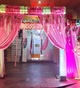 Best banquet hall in Lucknow entry gate decor